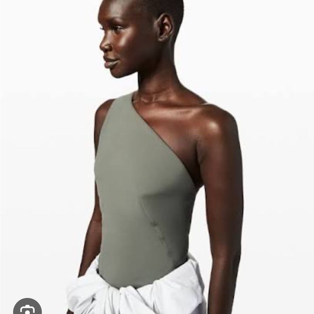 Brand new with tag BNWT NWT Lululemon aer bodysuit in palm deco gray